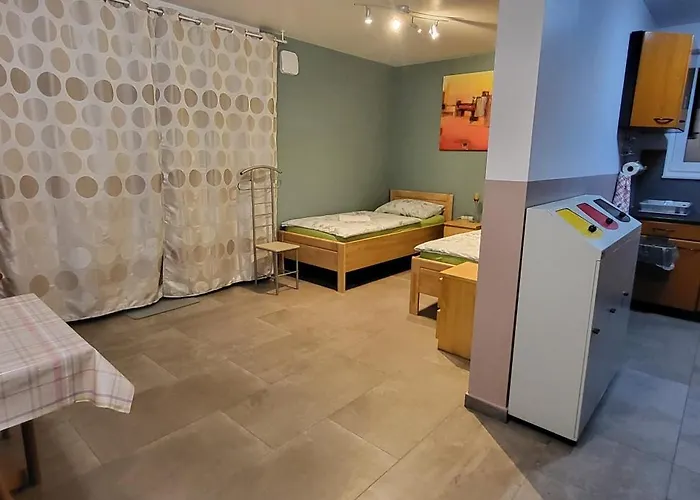 Гостевой дом Seelze-letter Monteurzimmer / / Messezimmer