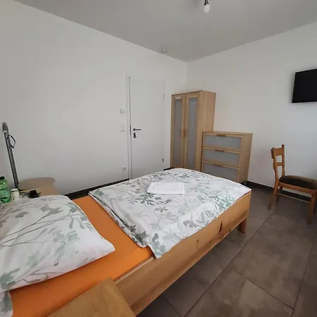 Guest house Seelze-letter Monteurzimmer / / Messezimmer *